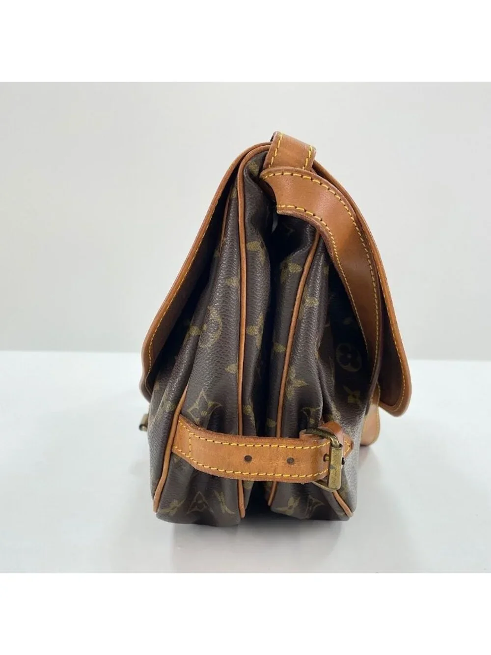 Louis Vuitton Shoulder Bag Saumur 30